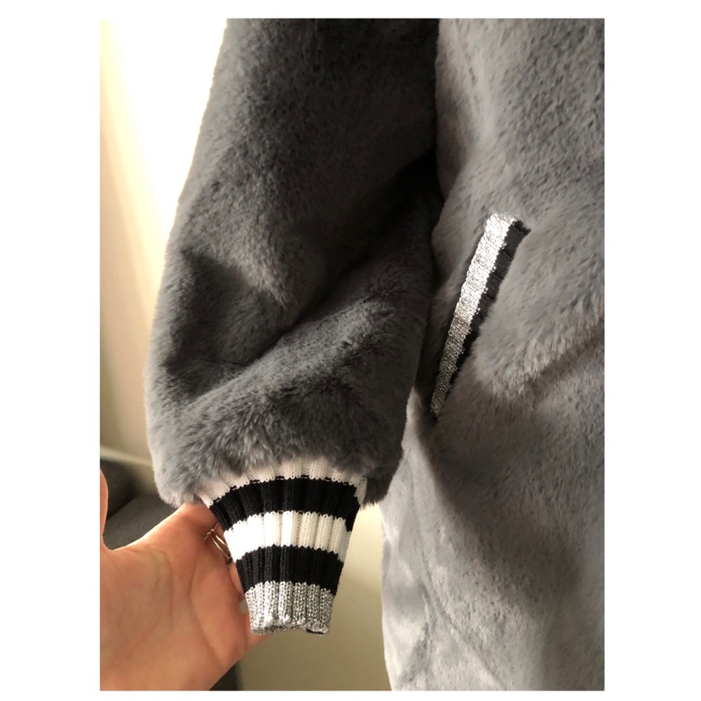 Grey Jacket 🧥 - Picture 3 of 6